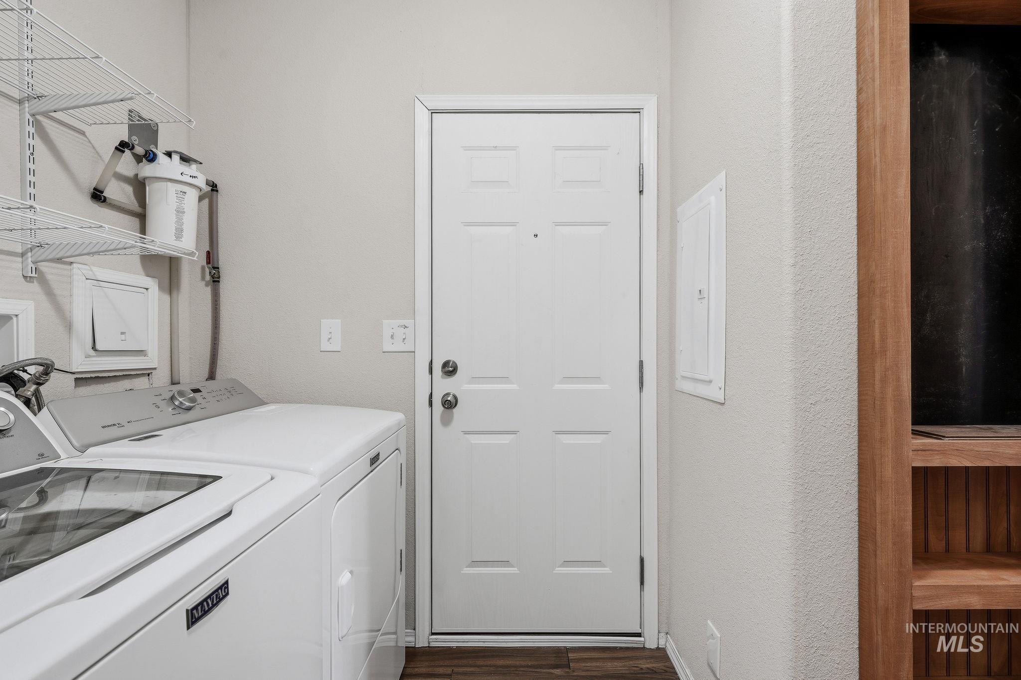 2401 S Owyhee St Property Photo 39