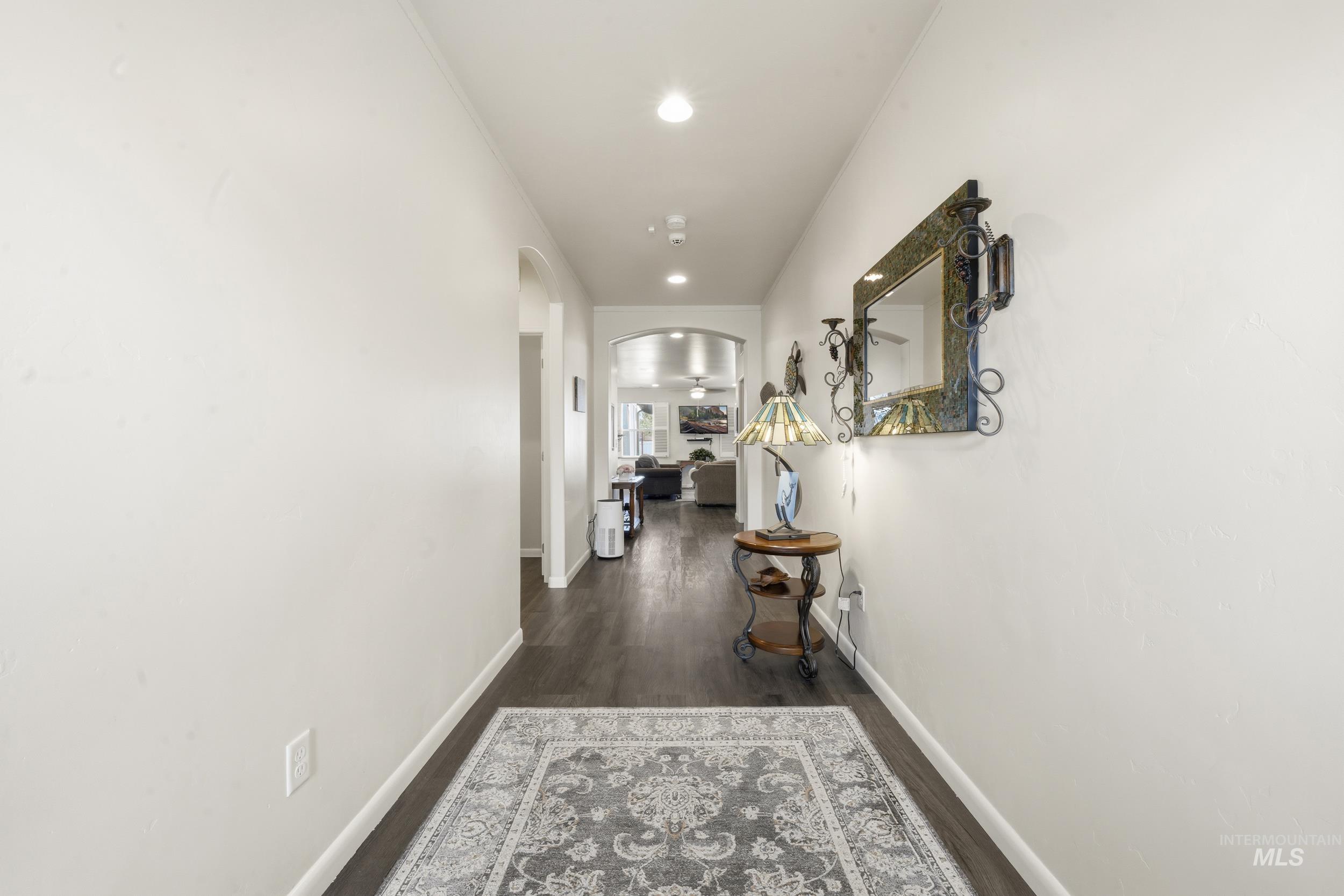 310 S Voyage Ave Property Photo 8