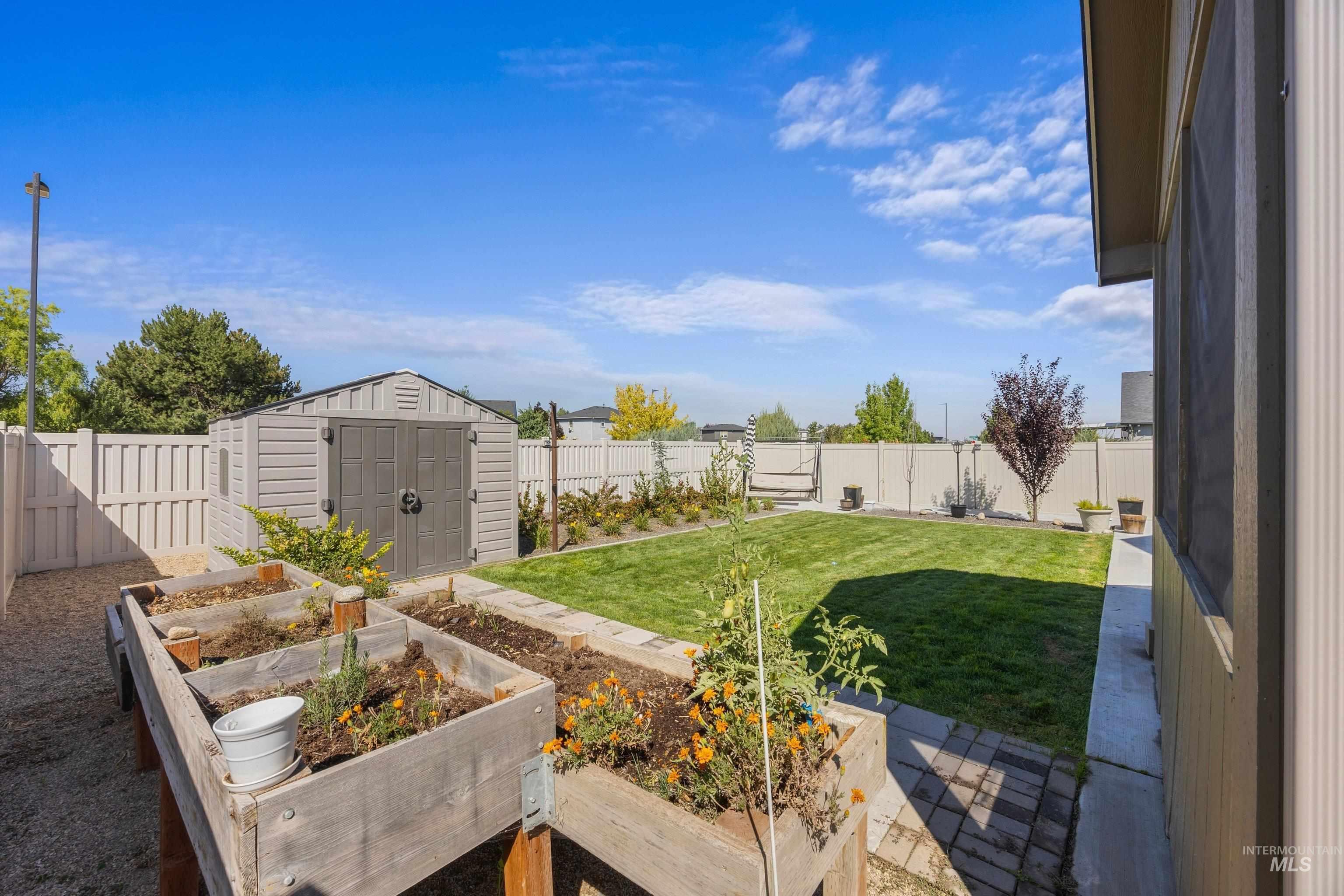 310 S Voyage Ave Property Photo 41