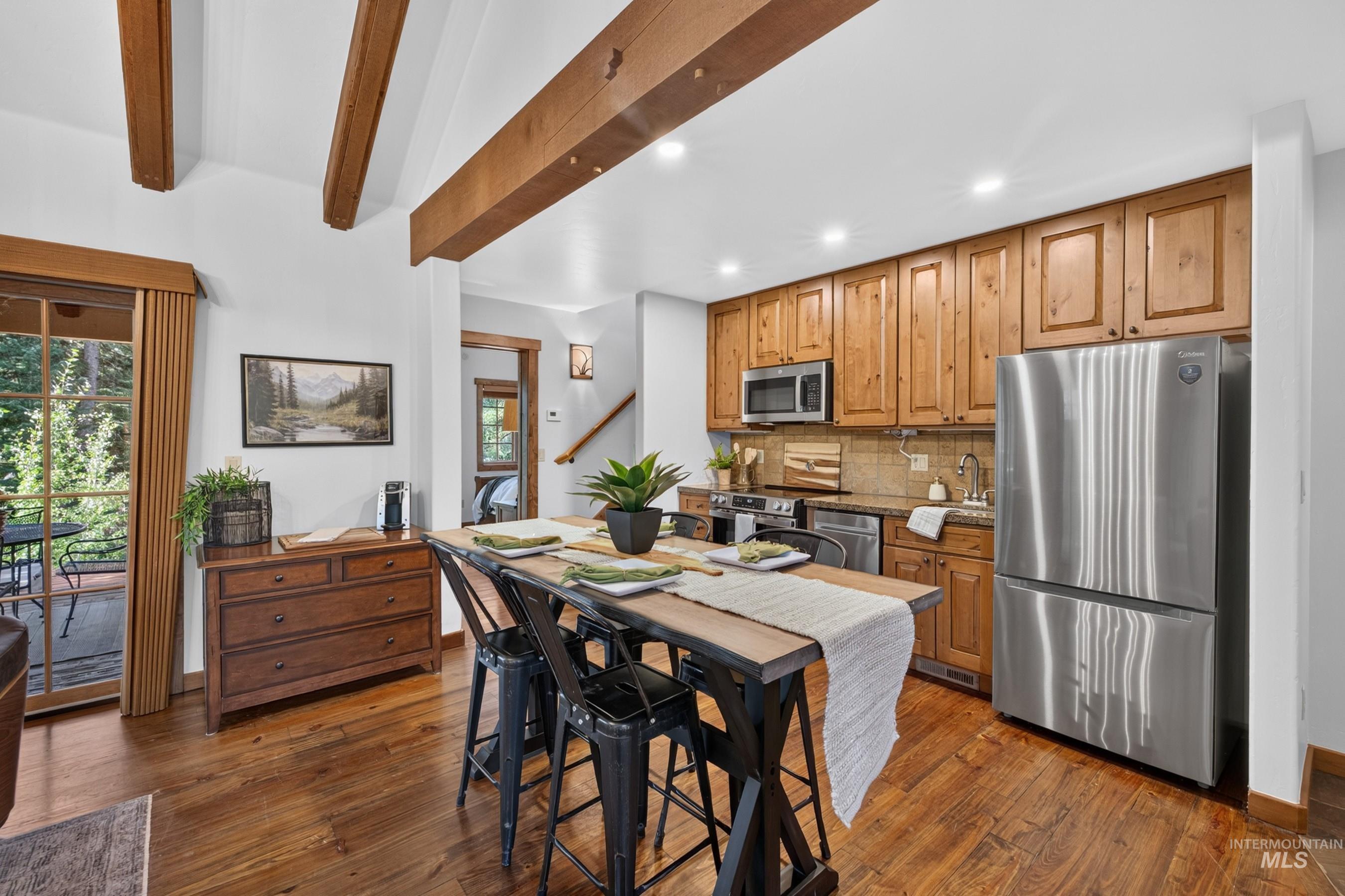 15 Rock Creek Court Property Photo 9