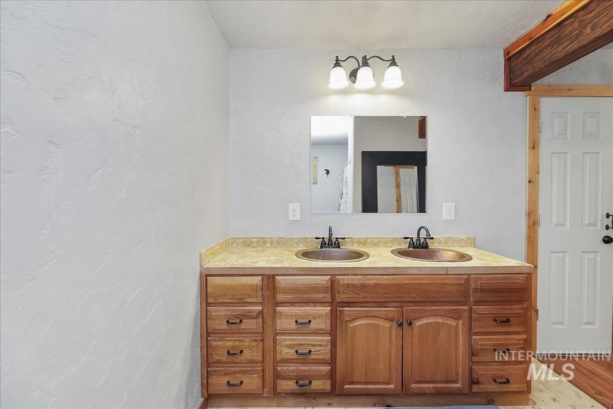 124 Mores Creek Dr Property Photo 24