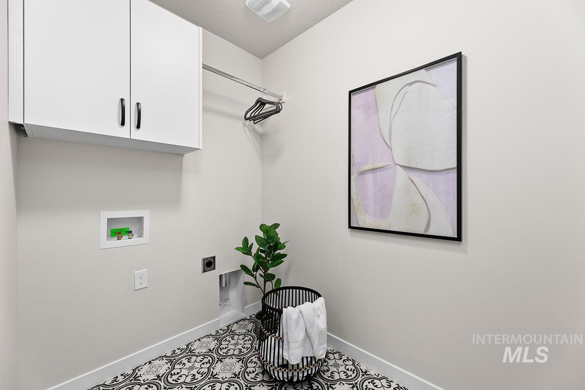 1681 E Hadler St. Property Photo 16