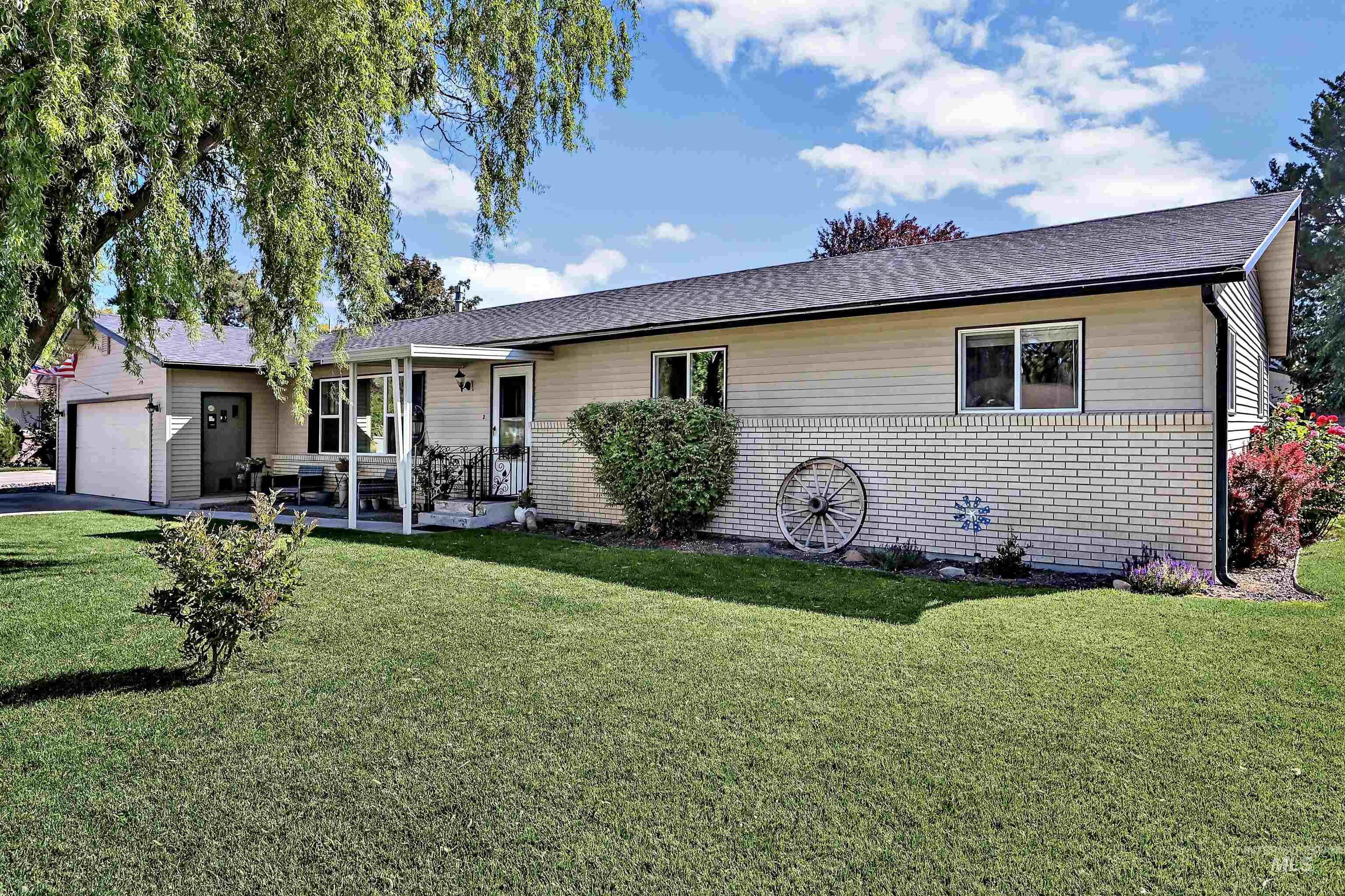 172 N Benewah Place Property Photo 4