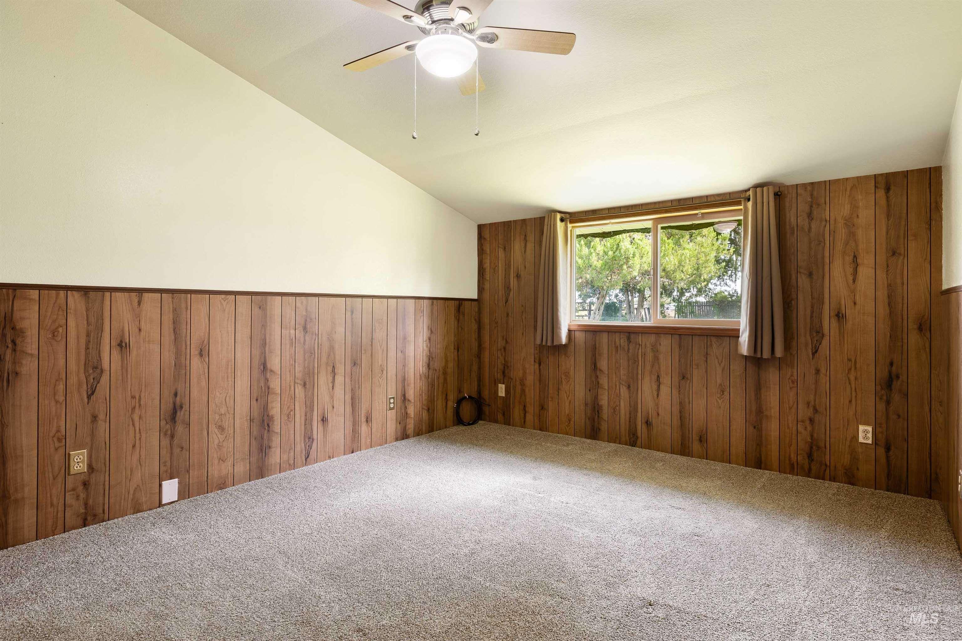 236 N 200 W Property Photo 22