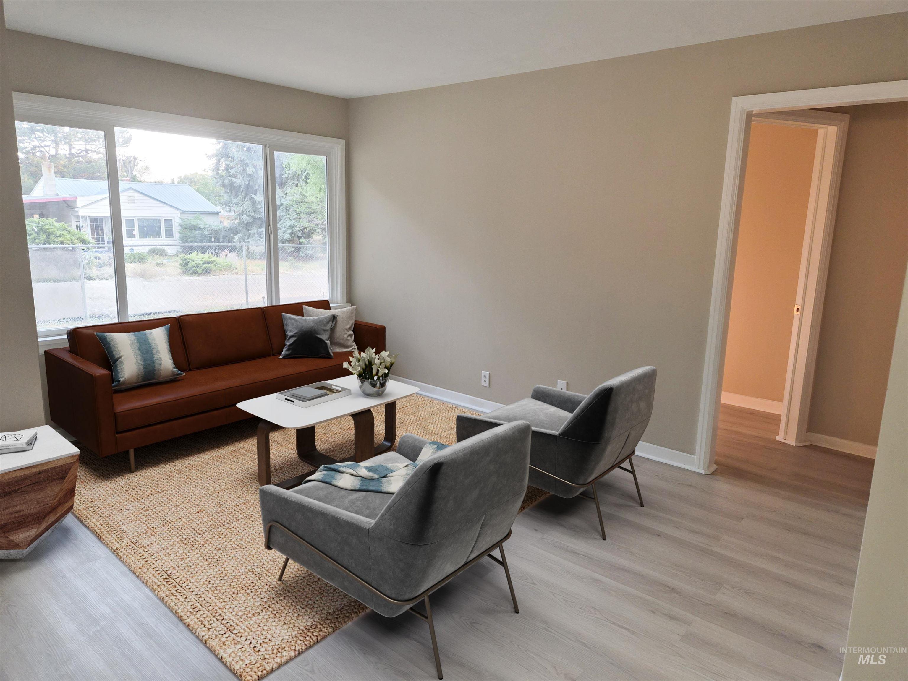 618 E Avenue D Property Photo 2
