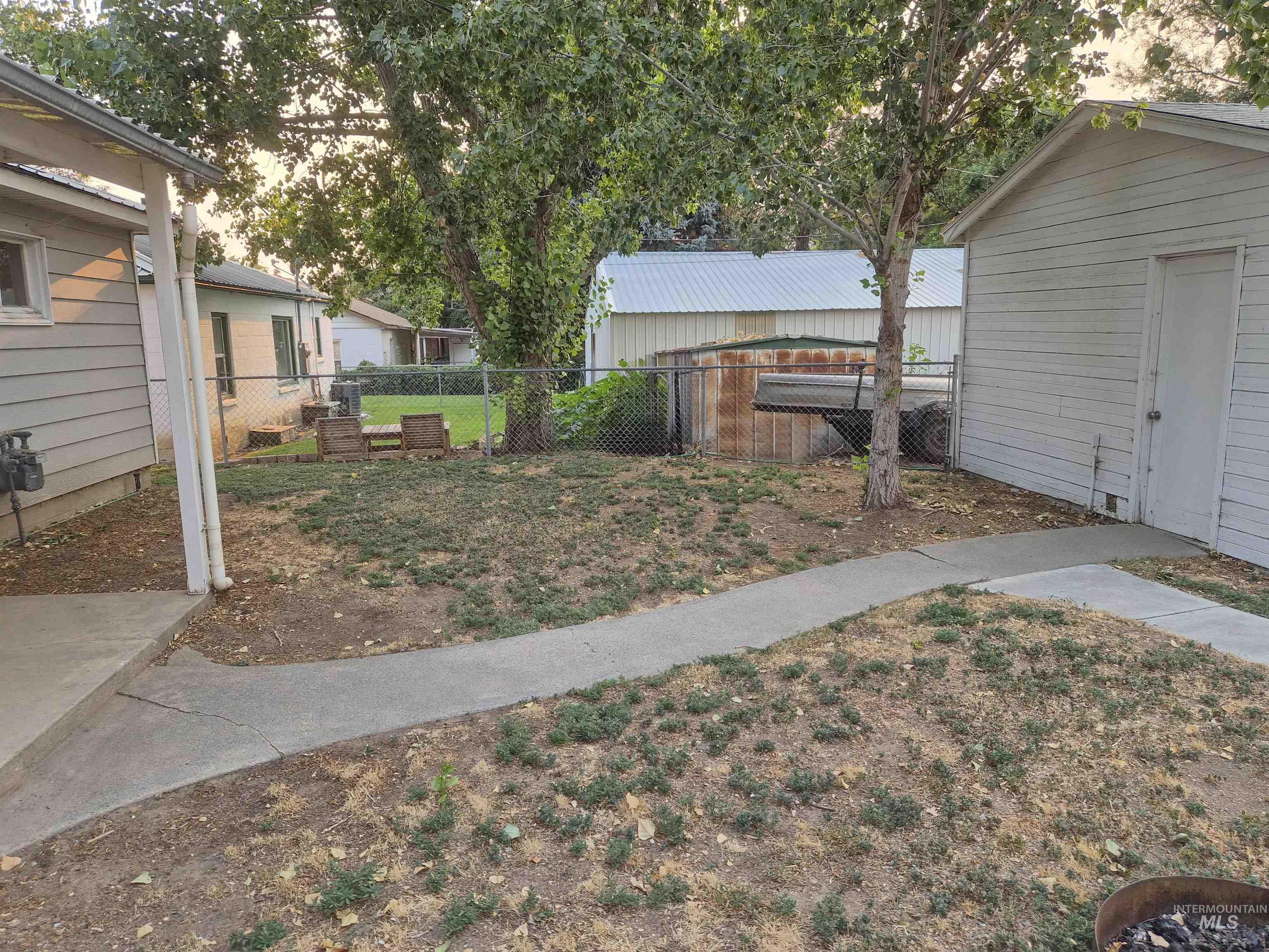 618 E Avenue D Property Photo 18