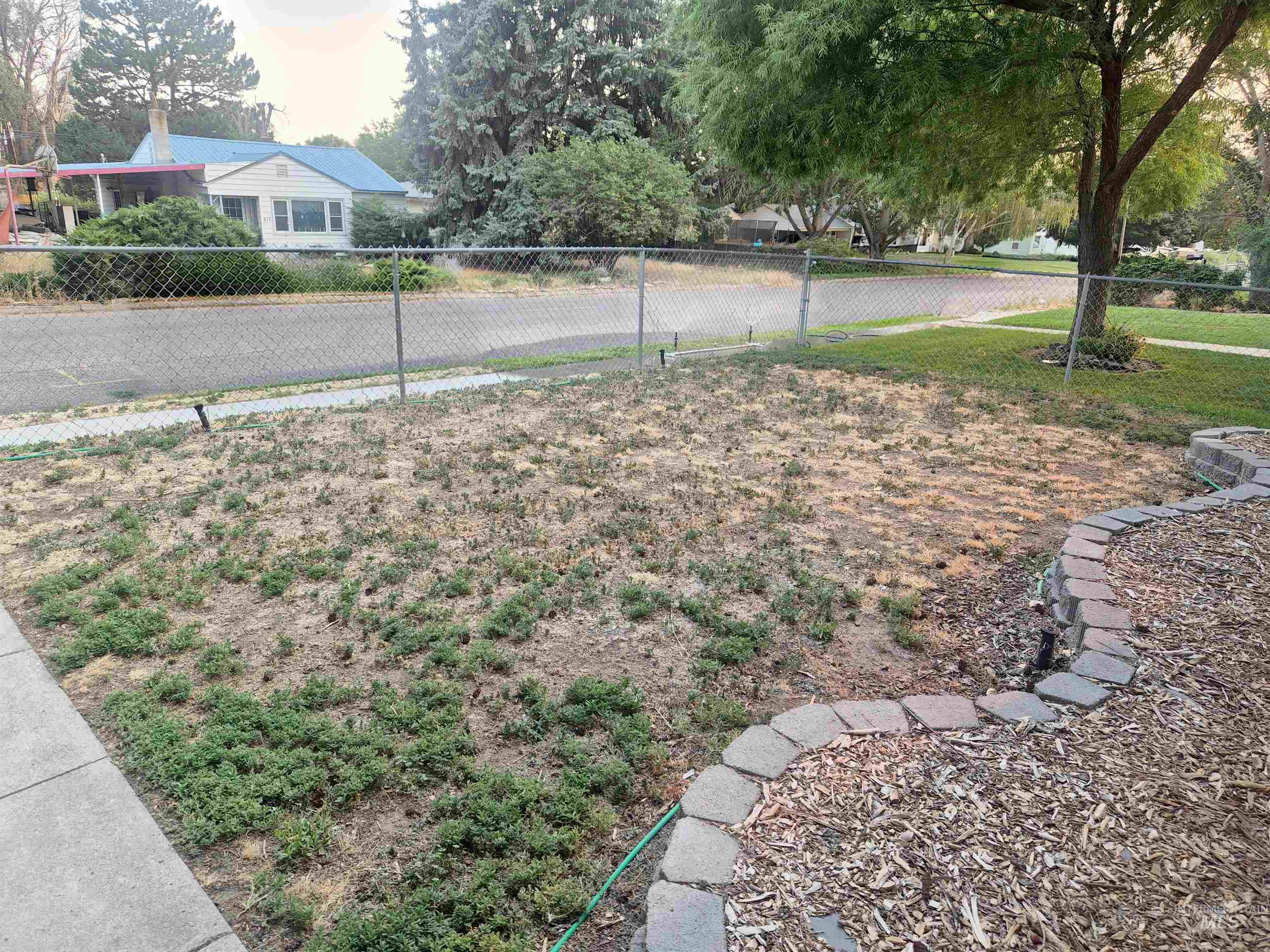 618 E Avenue D Property Photo 24
