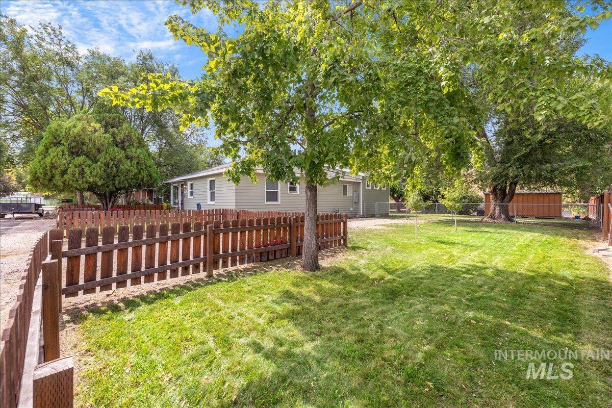 2405 S Scarlet St. Property Photo 47