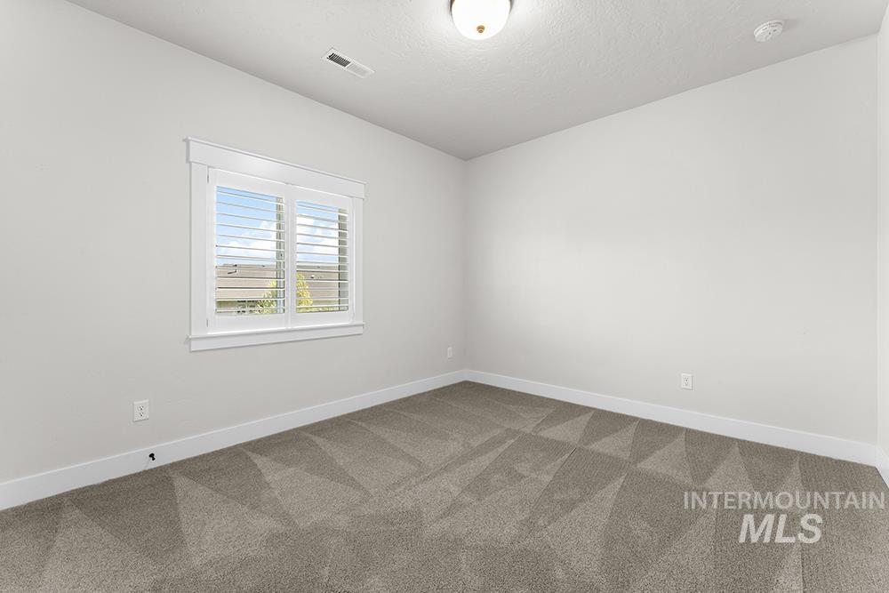 5552 N Asissi Ave Property Photo 21