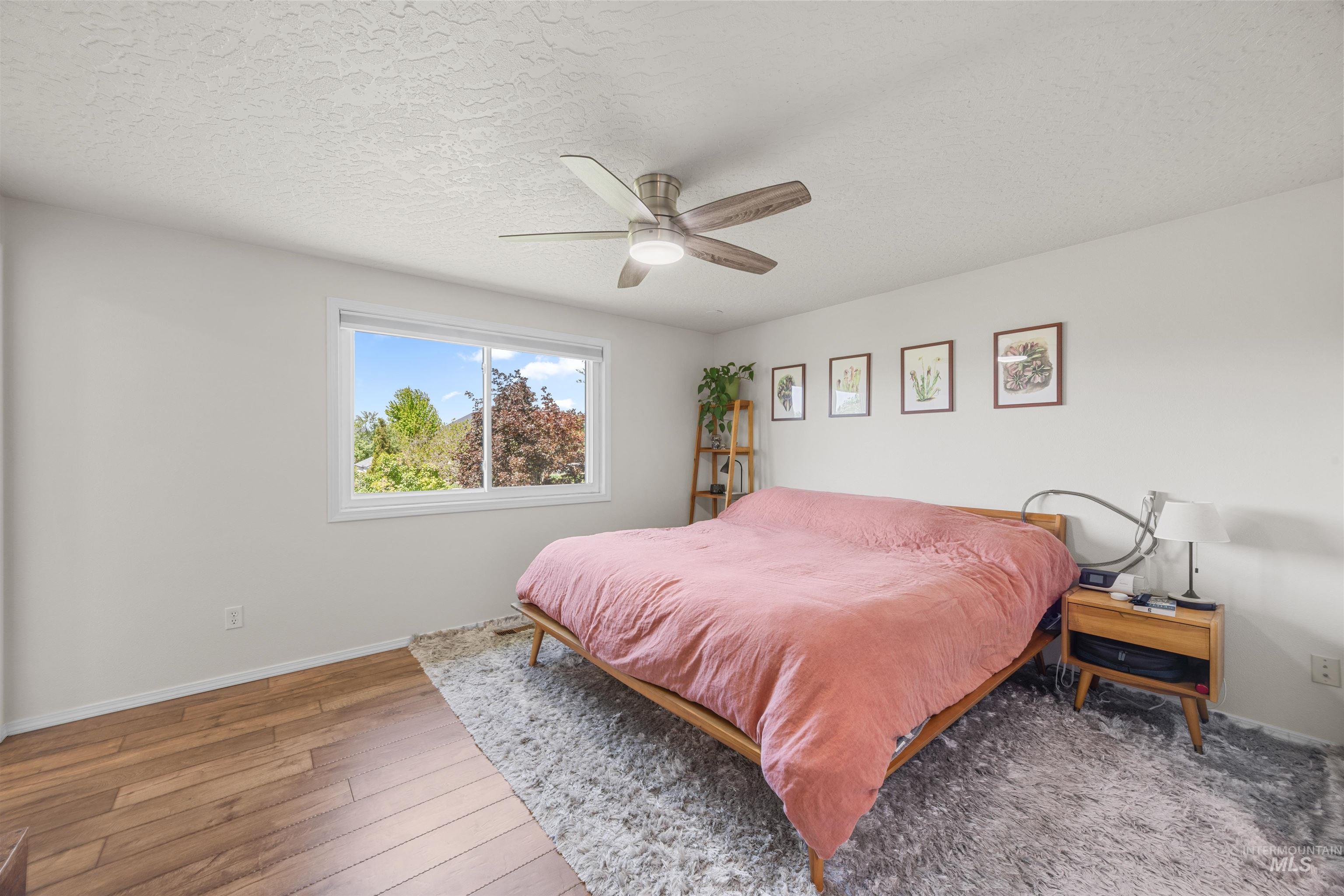 915 S Camas Street Property Photo 17