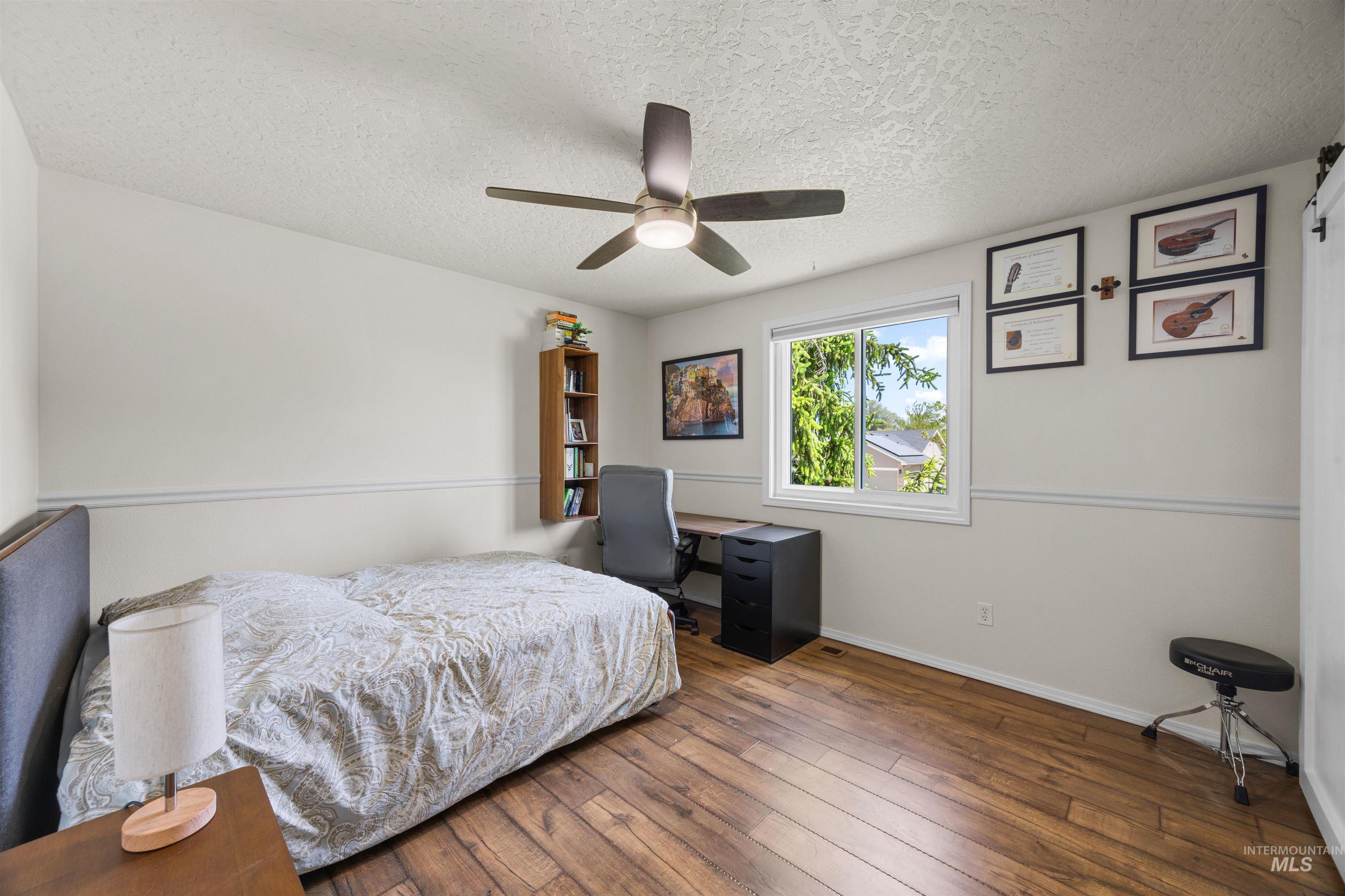 915 S Camas Street Property Photo 30