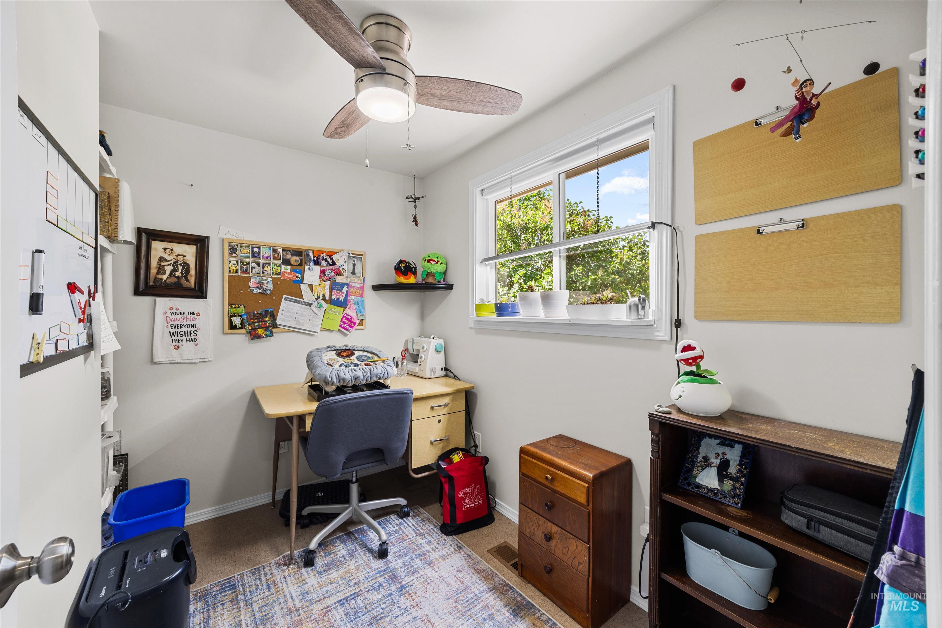 915 S Camas Street Property Photo 31