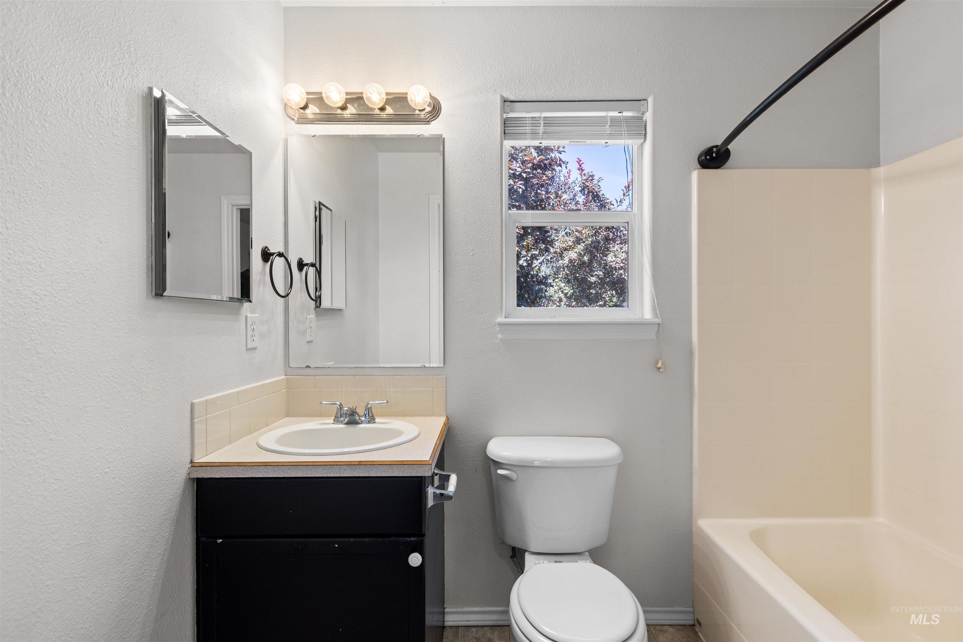 2380 W Baystone Dr Property Photo 30