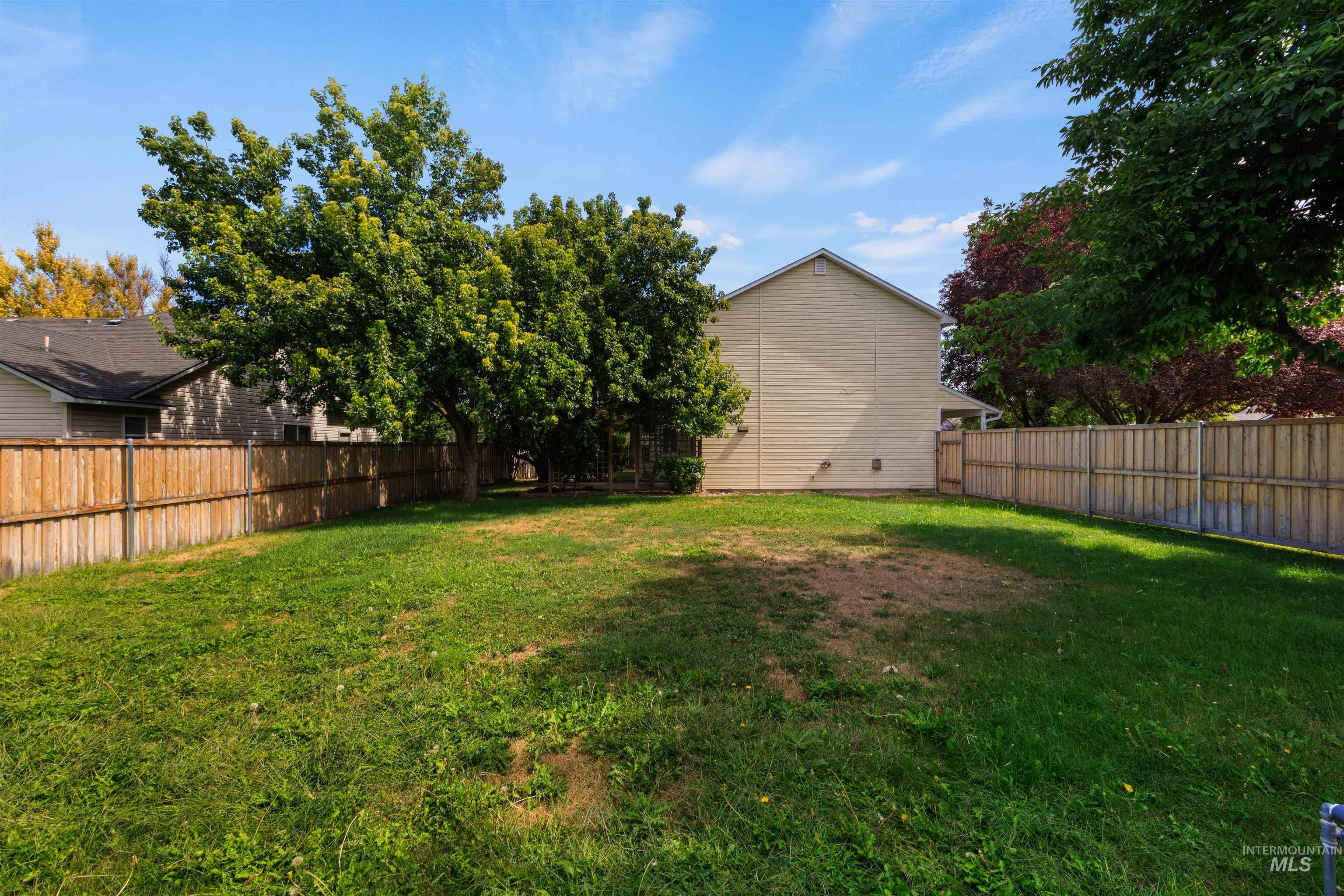 2380 W Baystone Dr Property Photo 34