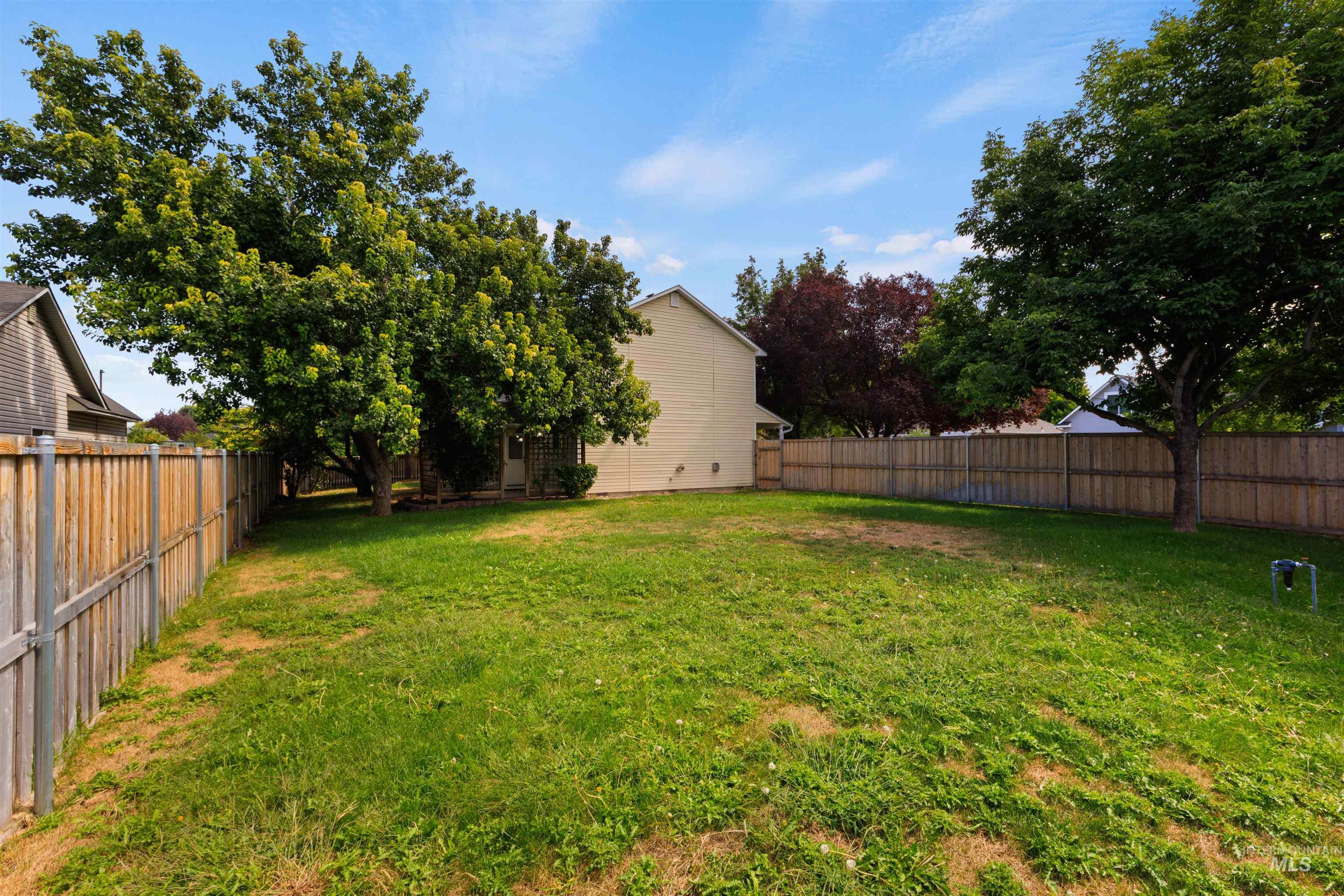 2380 W Baystone Dr Property Photo 35