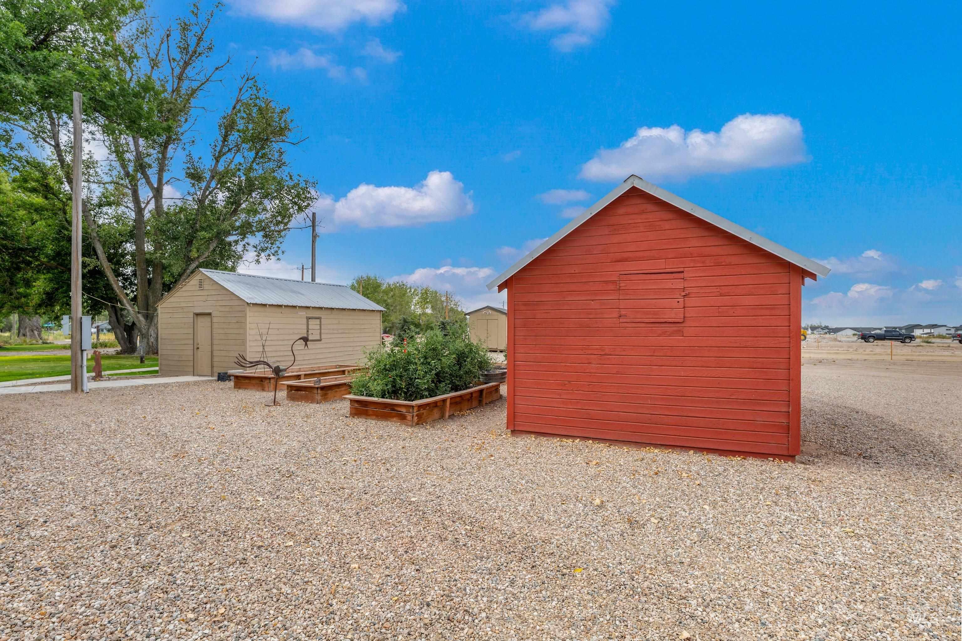 2370 W Lake Hazel Rd Property Photo 42