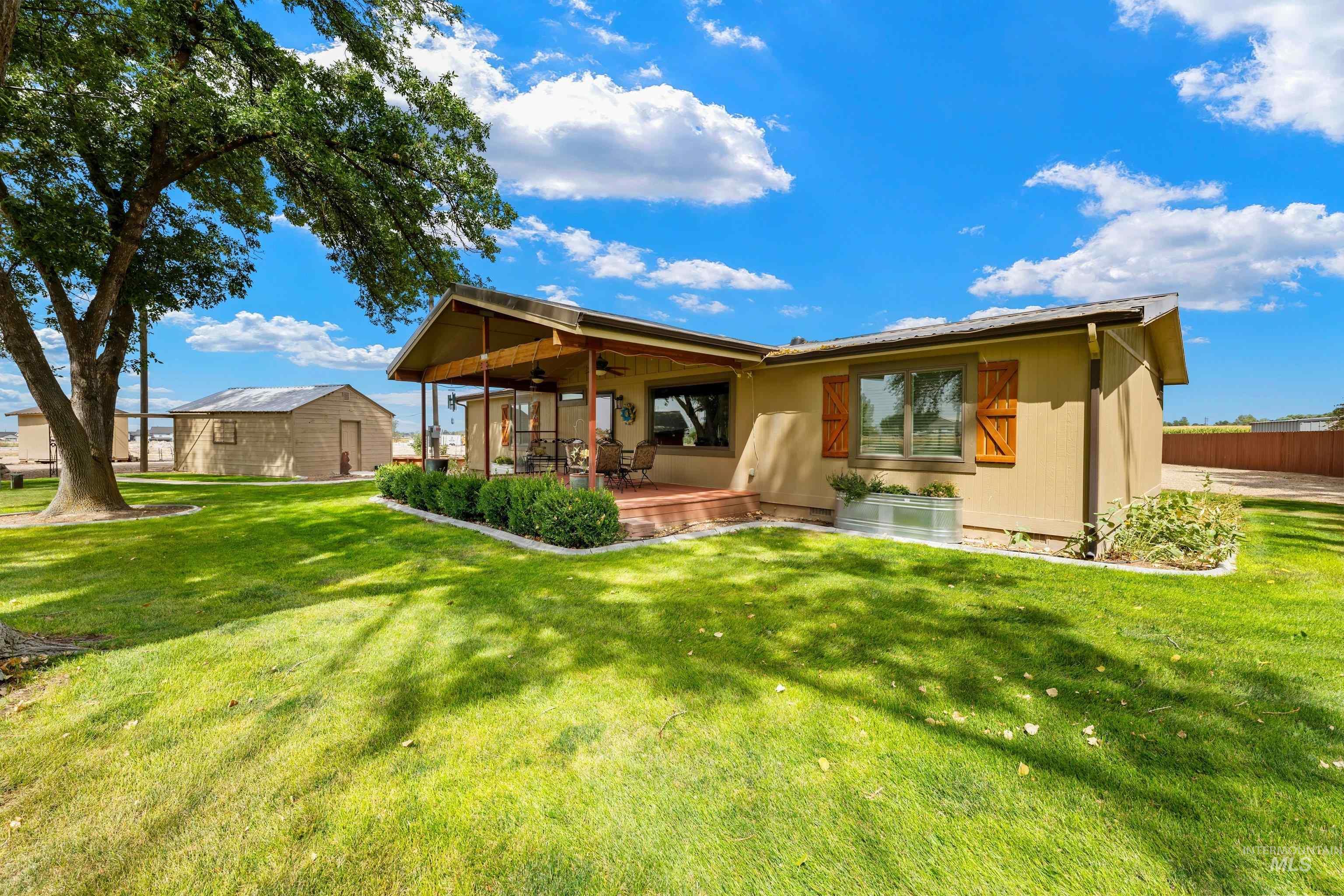 2370 W Lake Hazel Rd Property Photo 48
