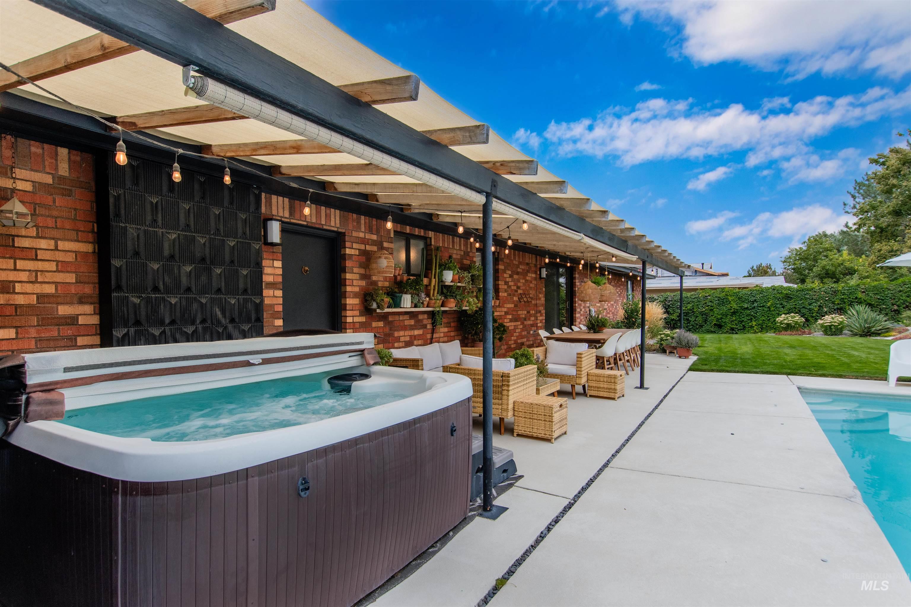 401 Fletcher Drive Property Photo 33