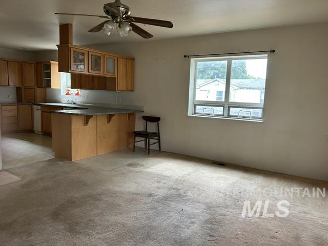 3319 5th St Property Photo 2