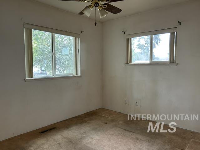 3319 5th St Property Photo 19