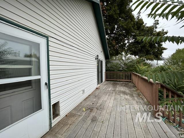 3319 5th St Property Photo 27