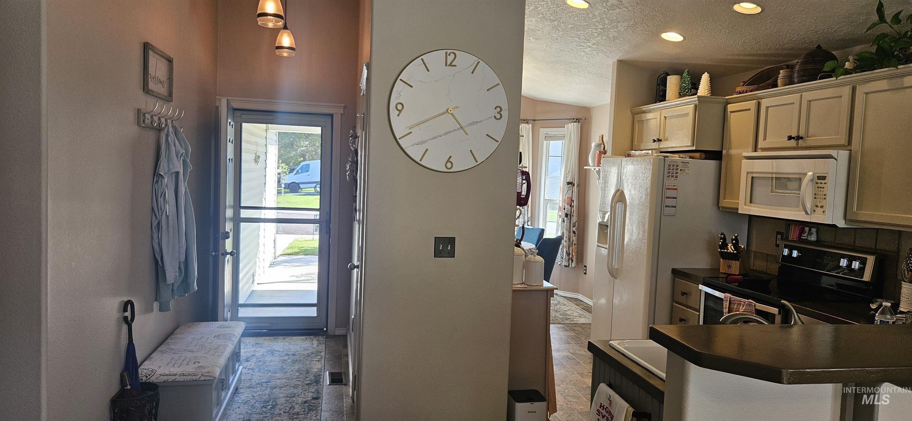 18449 Viceroy Place Property Photo 4