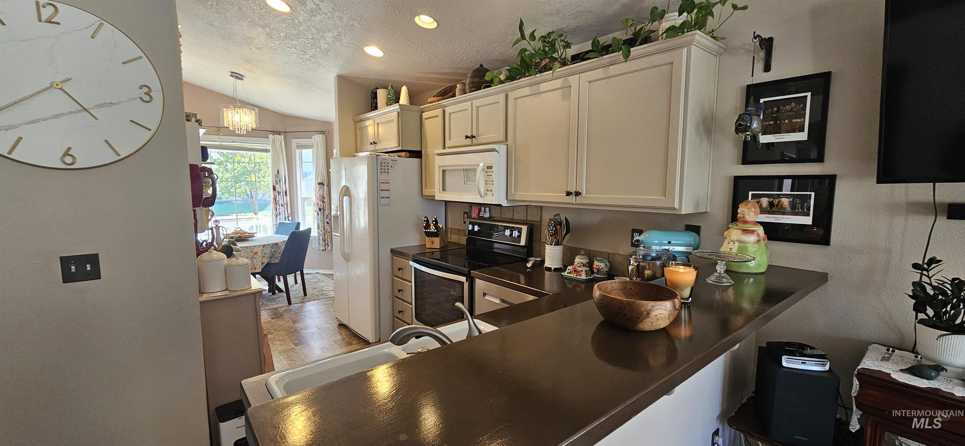 18449 Viceroy Place Property Photo 13
