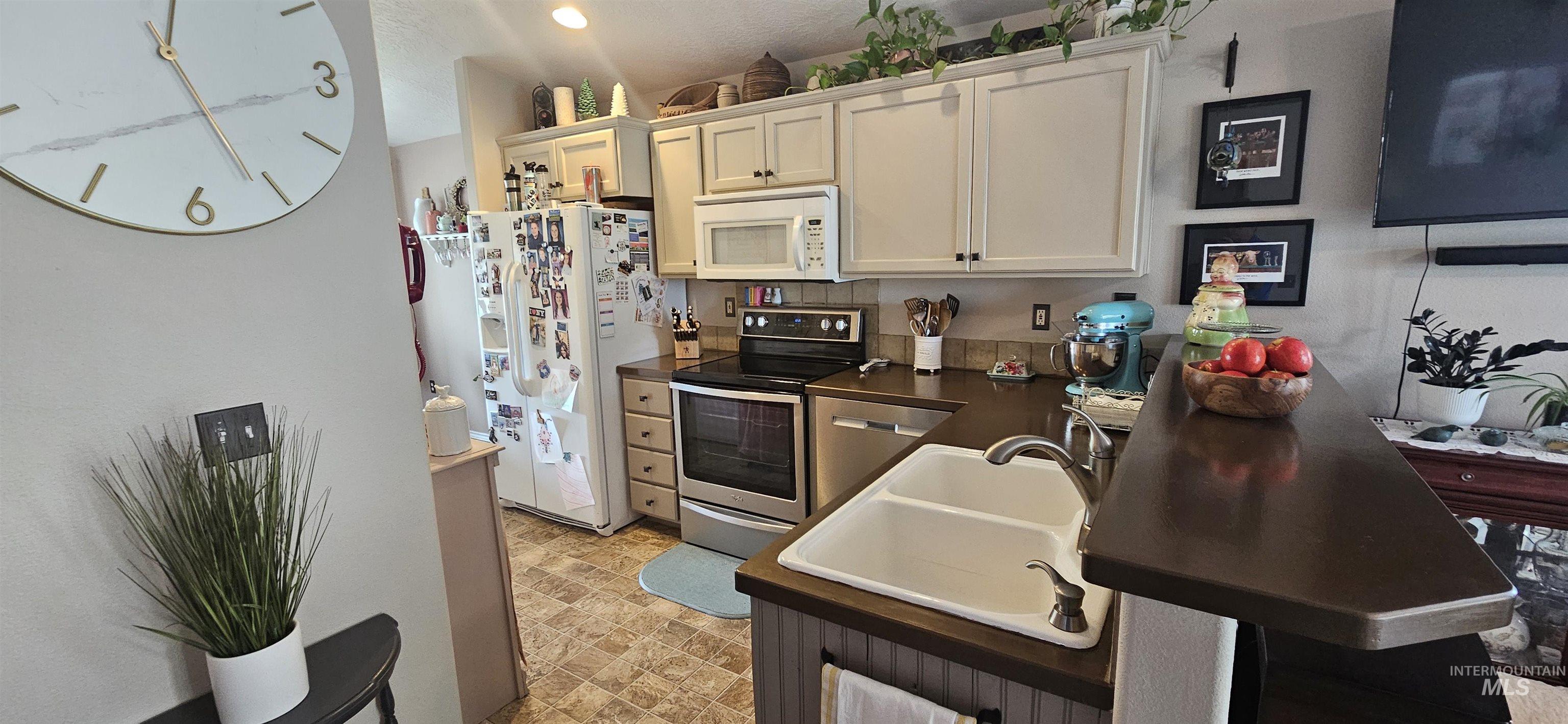 18449 Viceroy Place Property Photo 14
