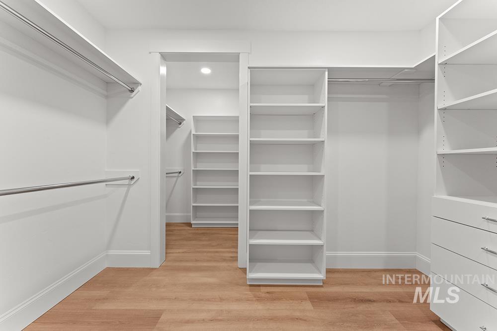 2849 W Chartwell Dr Property Photo 24