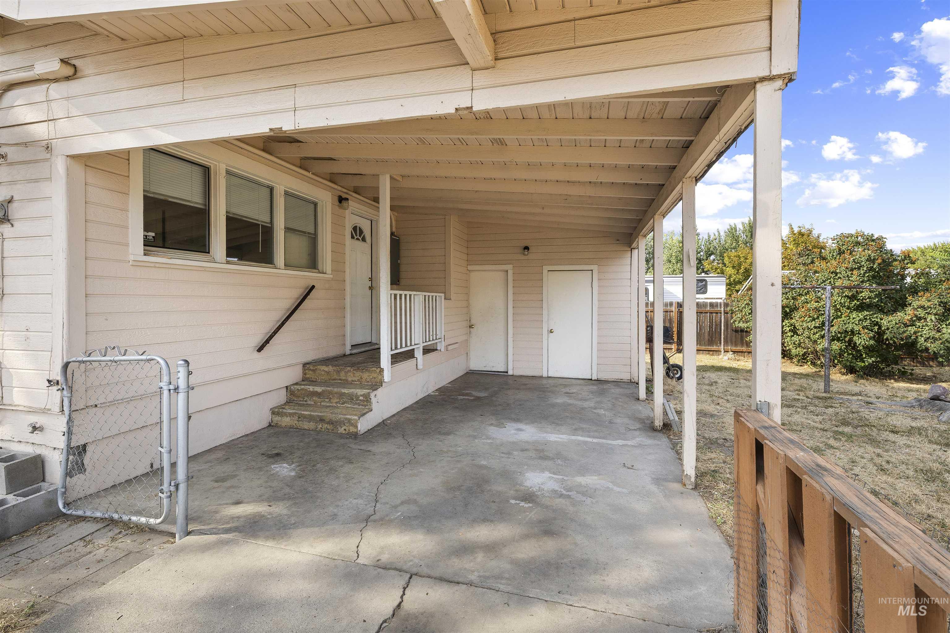 1431 12th Street Property Photo 2