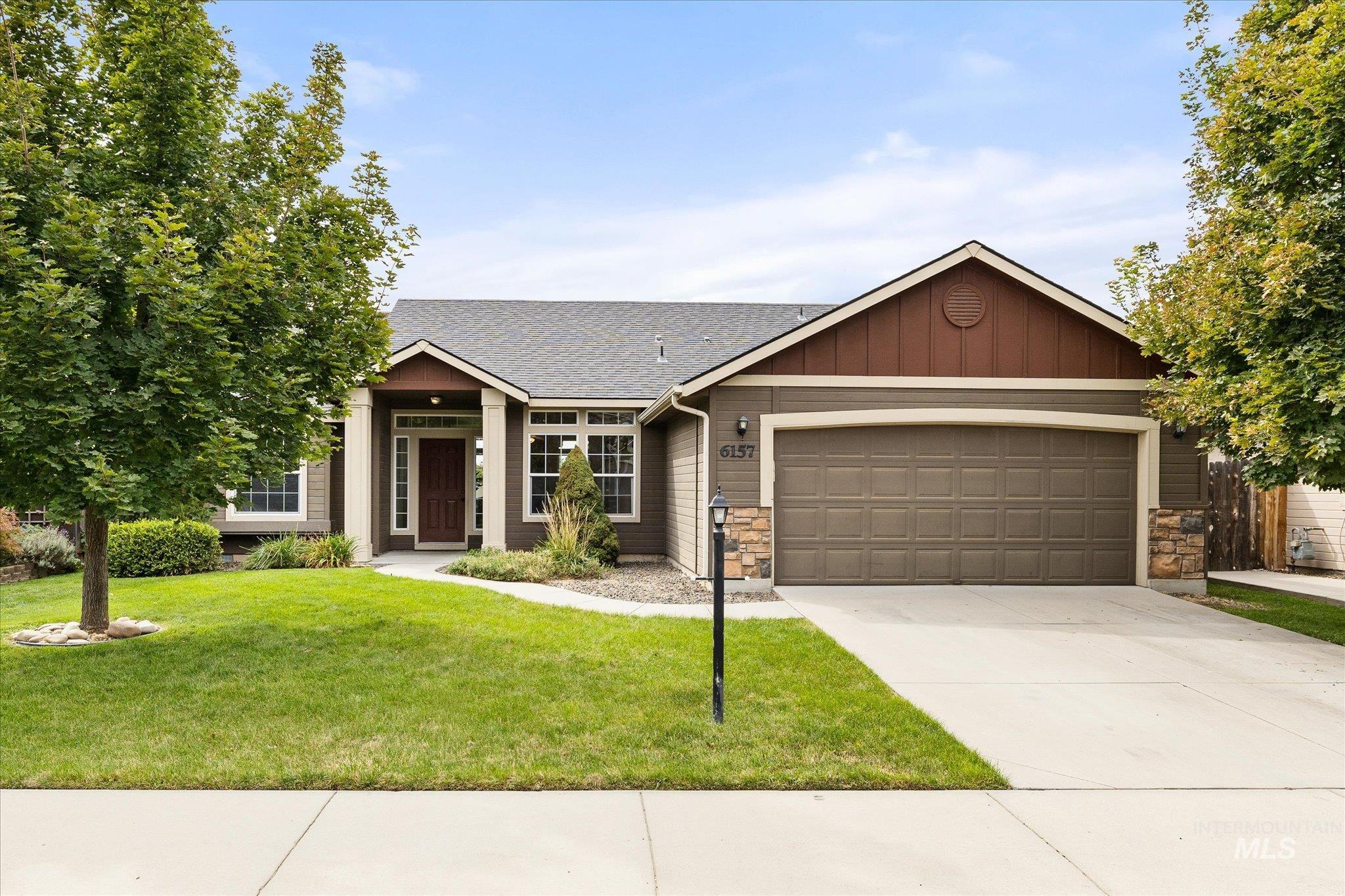 6157 N Silver Elm Way Property Photo 1