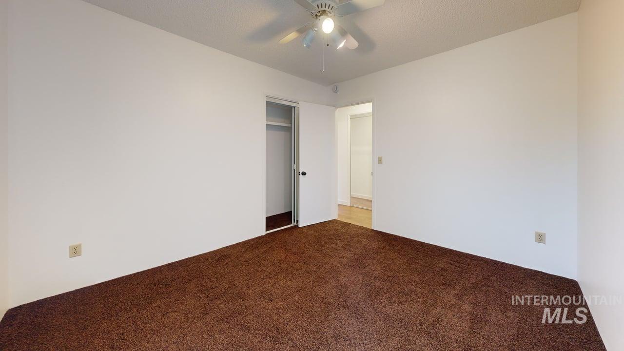 2763 26th St Property Photo 14