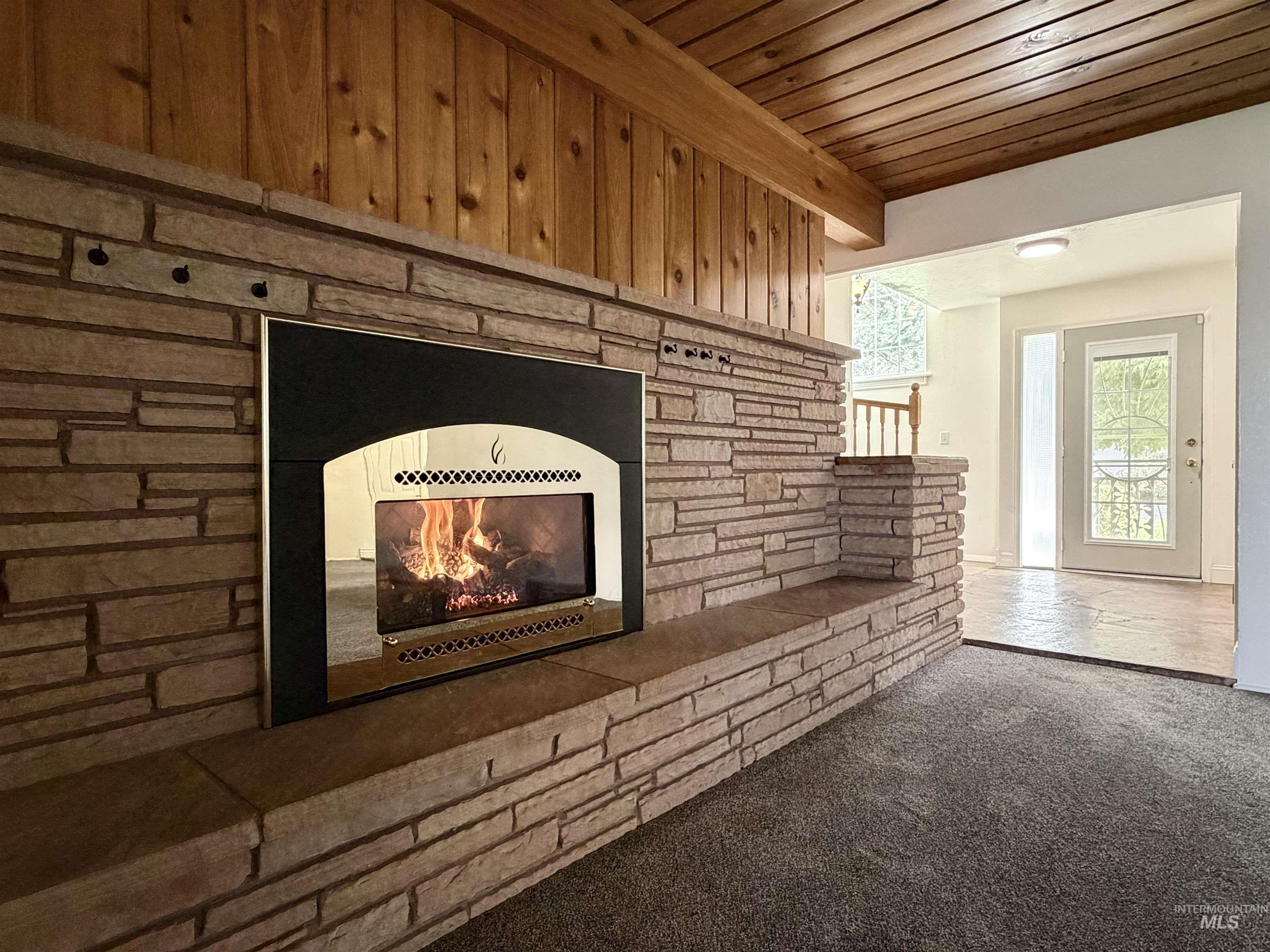 1249 Evergreen Dr. Property Photo 7