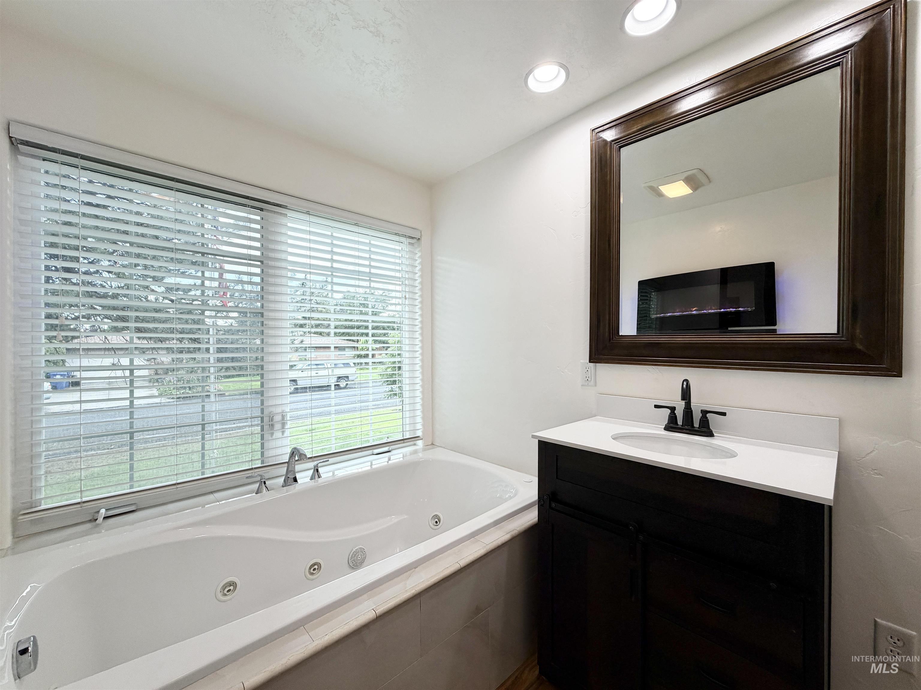 1249 Evergreen Dr. Property Photo 17