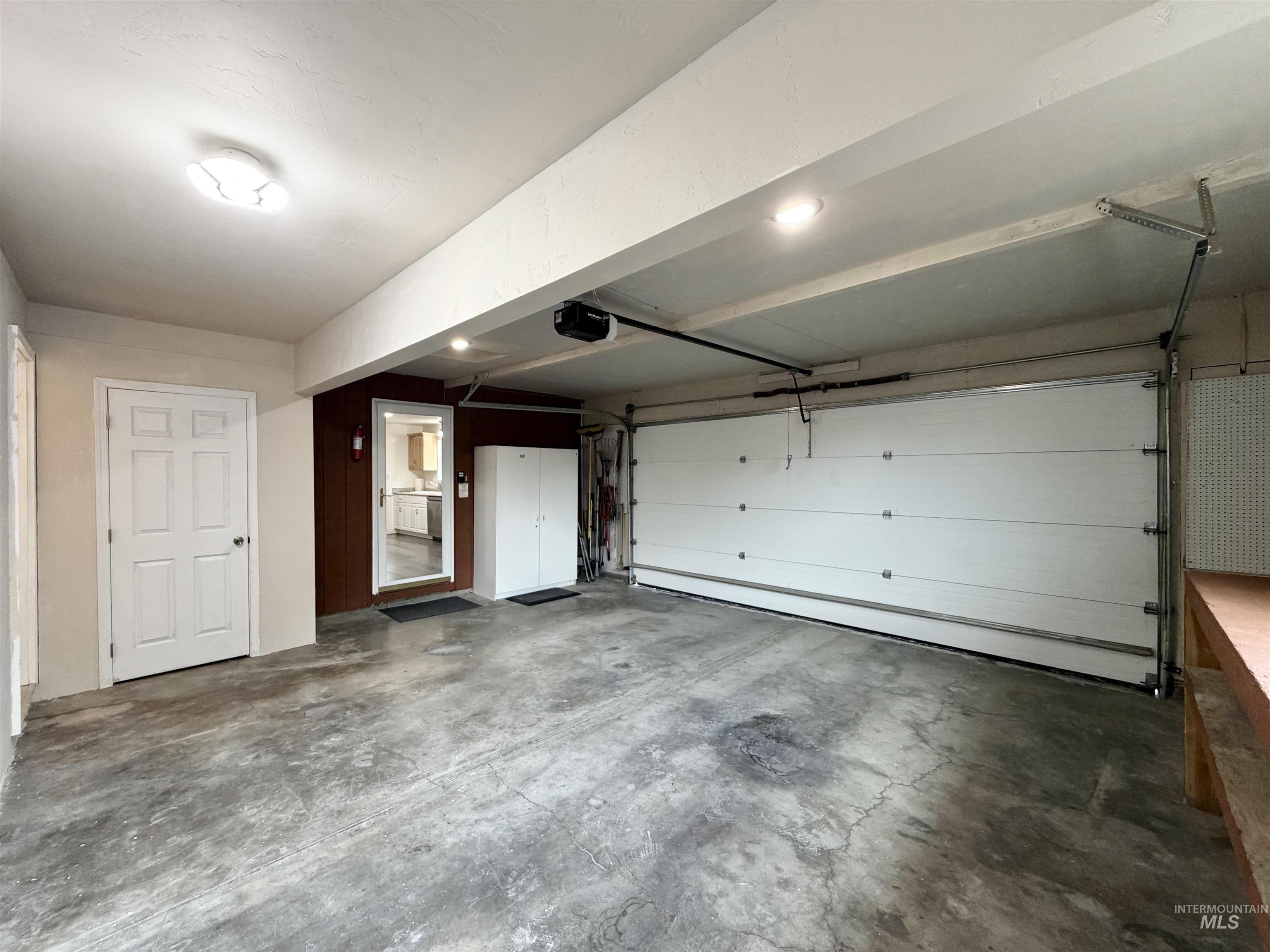 1249 Evergreen Dr. Property Photo 41