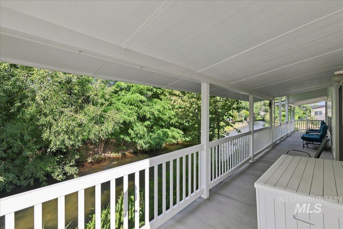 421 S Curtis Rd Property Photo 41