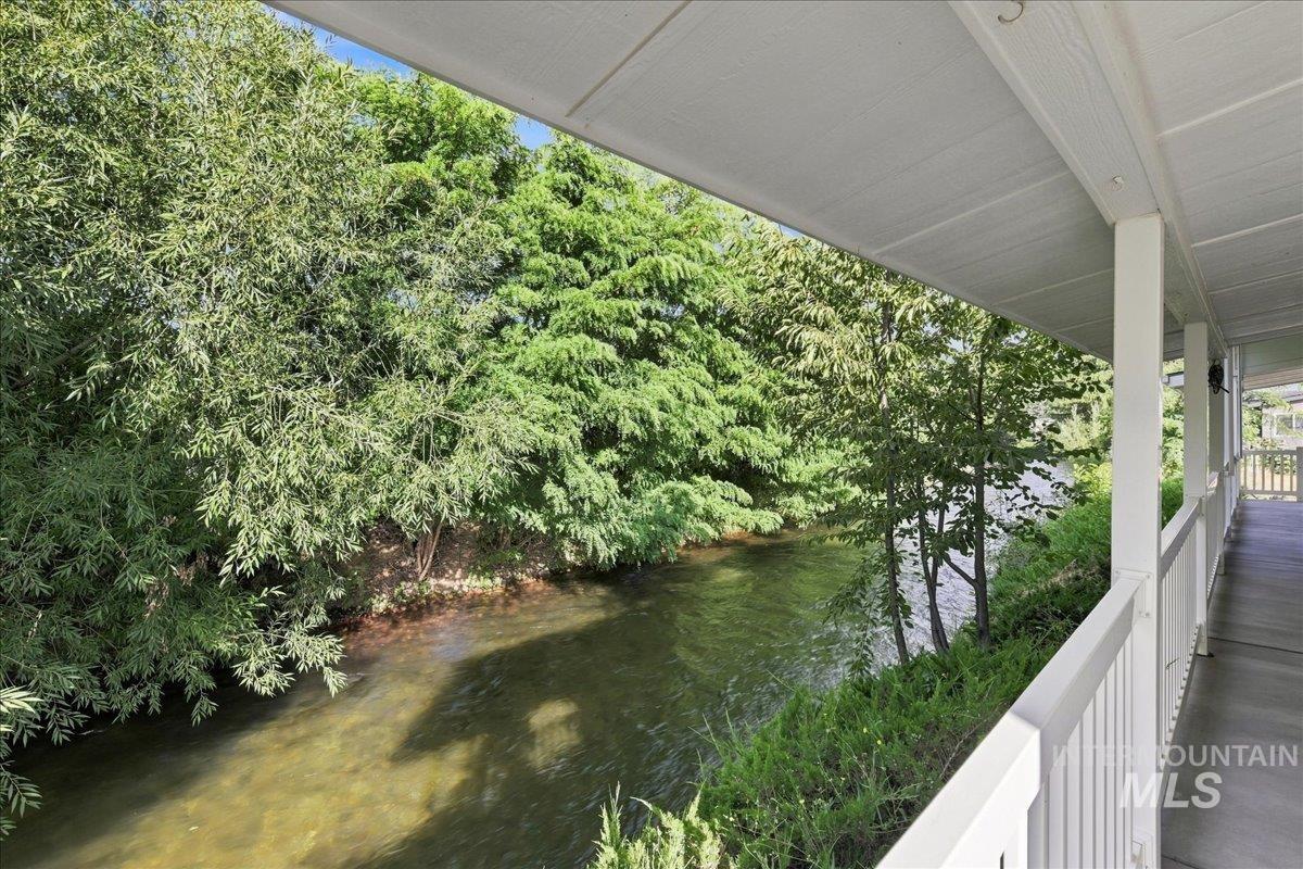 421 S Curtis Rd Property Photo 42