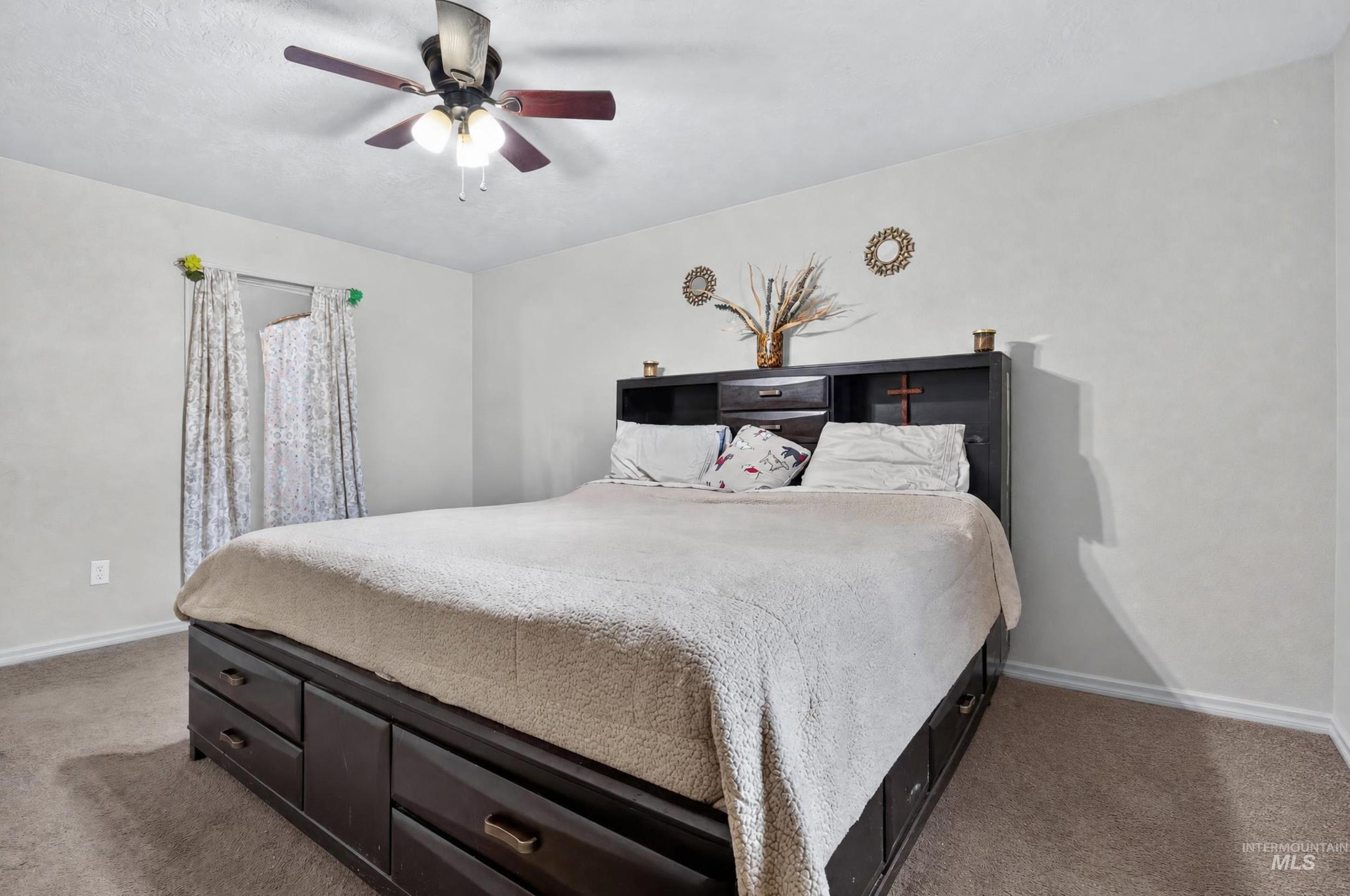 877 E Shady Ridge Dr Property Photo 16