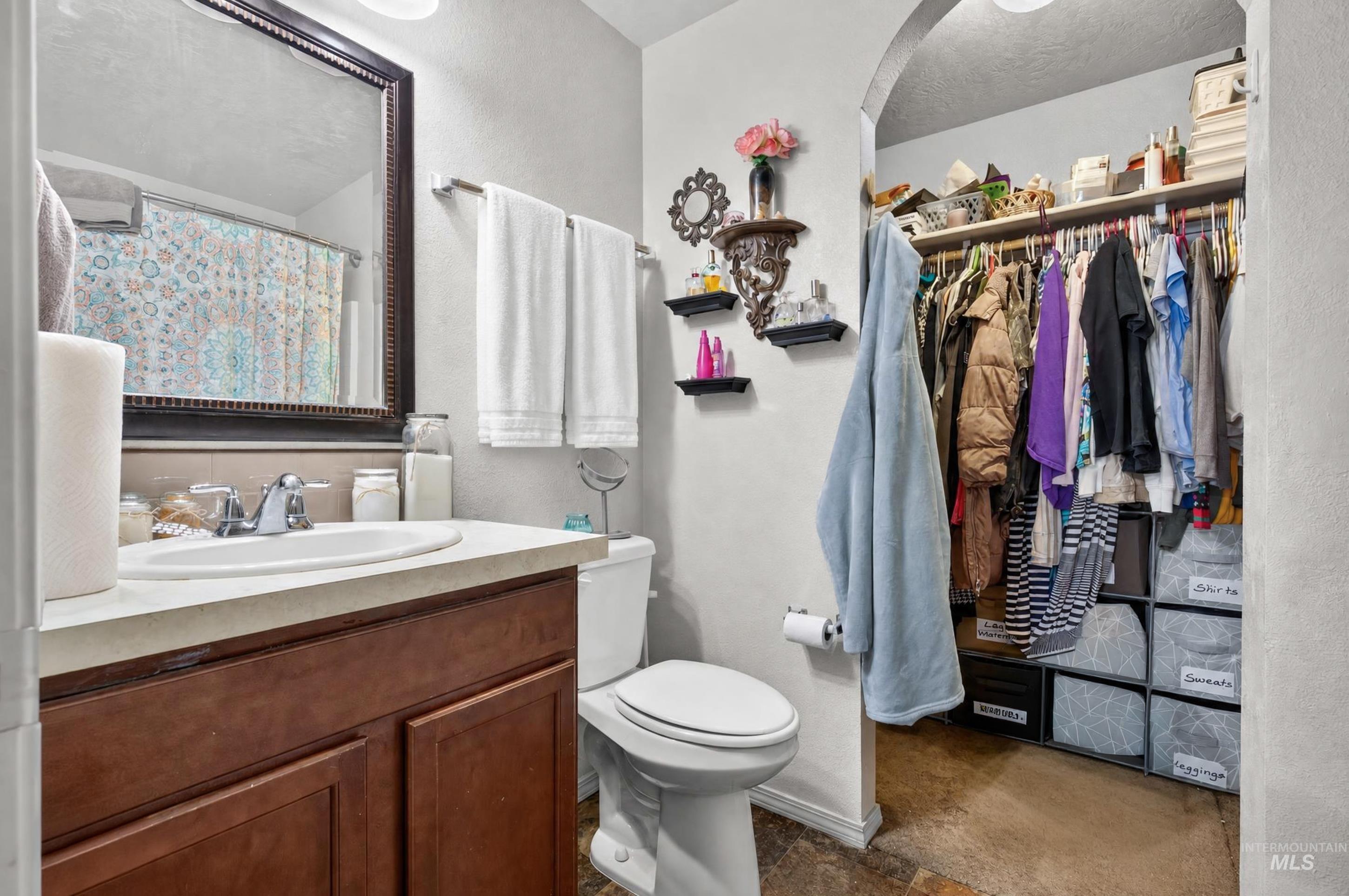 877 E Shady Ridge Dr Property Photo 17