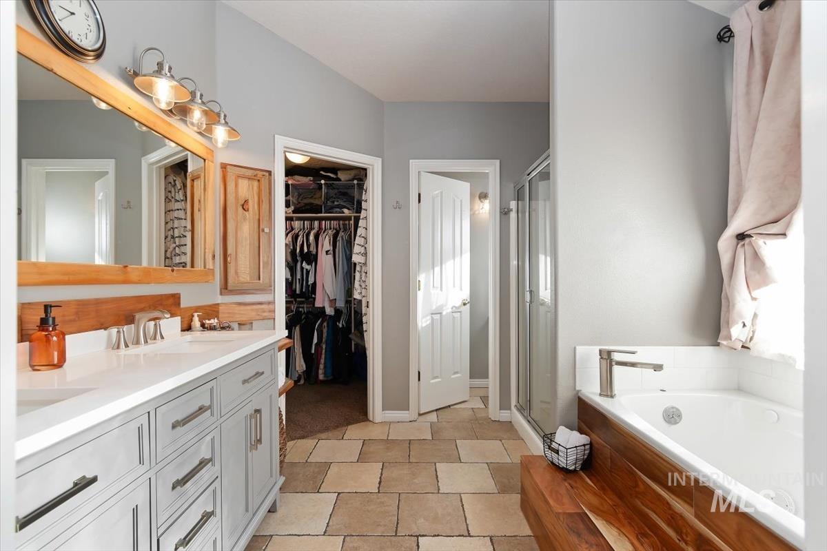 7519 Edgebrook Property Photo 26