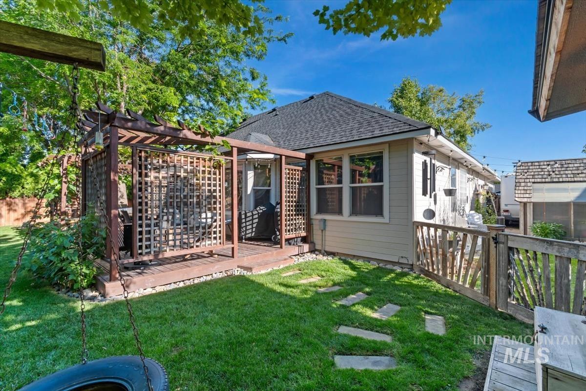 7519 Edgebrook Property Photo 36