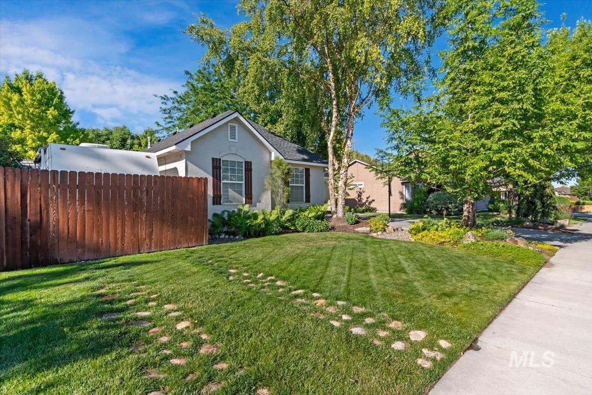7519 Edgebrook Property Photo 42