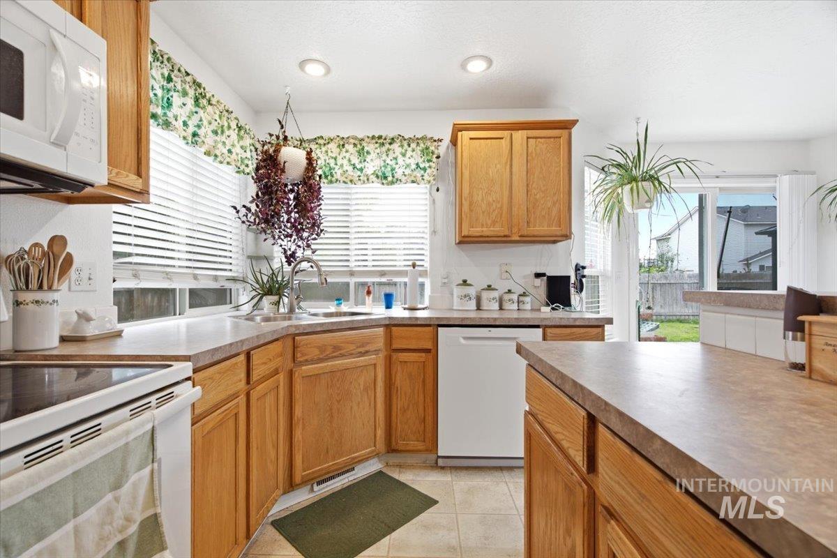 1975 W Ridge Pointe Ave, Property Photo 15