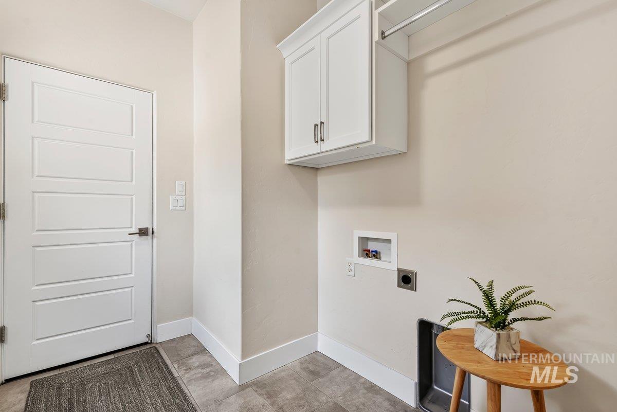 1208 E Spinnaker Lane Property Photo 38