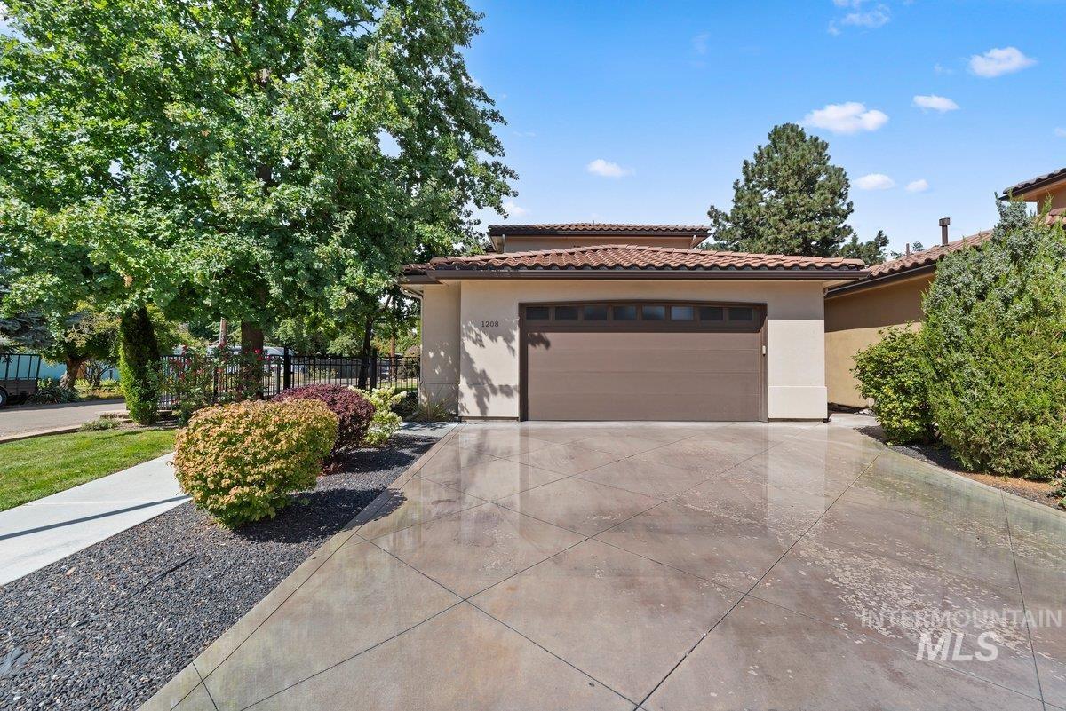 1208 E Spinnaker Lane Property Photo 47