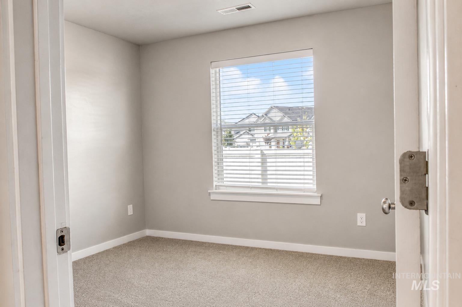 5111 Clearfield Property Photo 28
