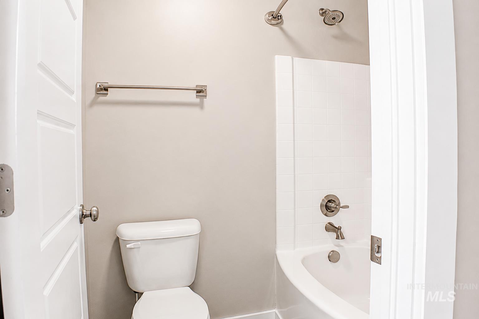 5111 Clearfield Property Photo 33