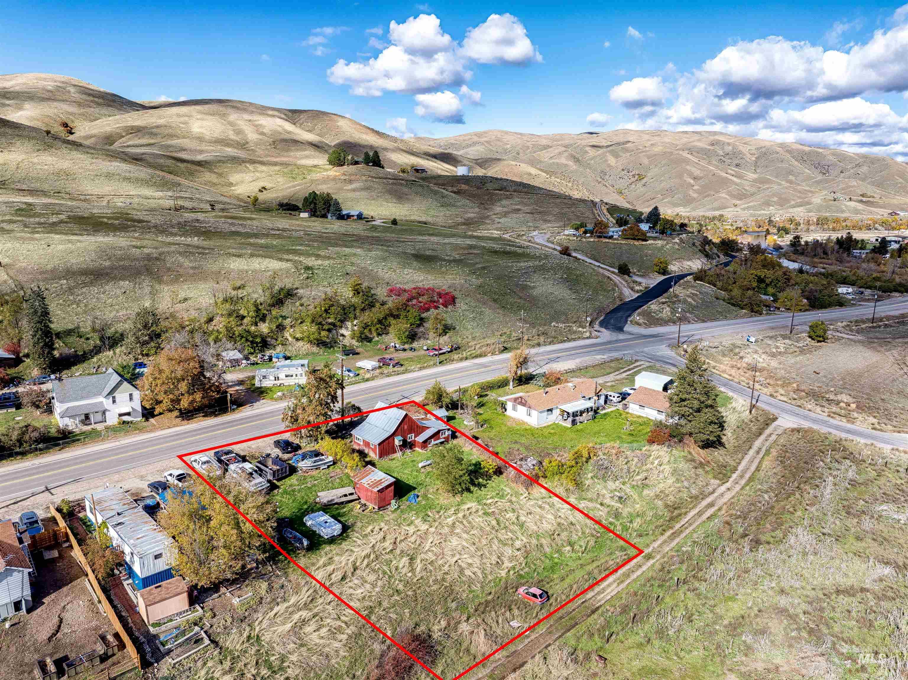 355 Highway 55 Property Photo 4