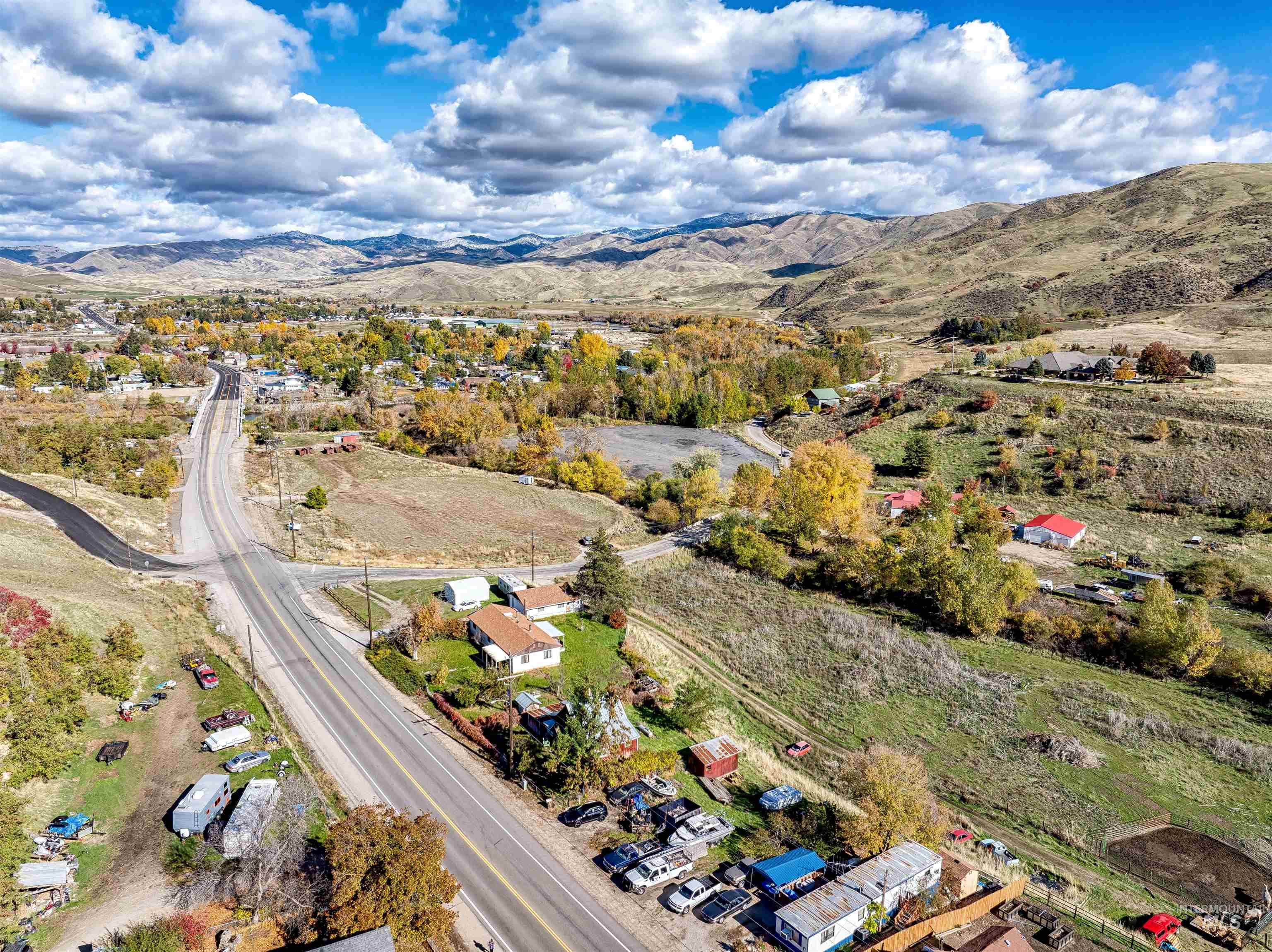 355 Highway 55 Property Photo 8