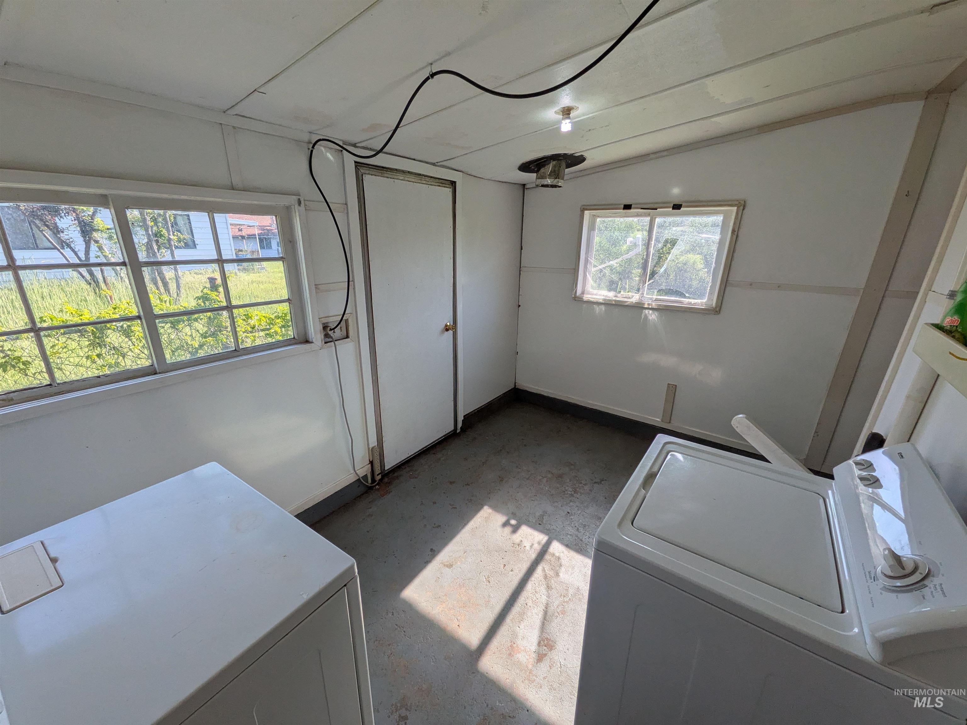 355 Highway 55 Property Photo 26